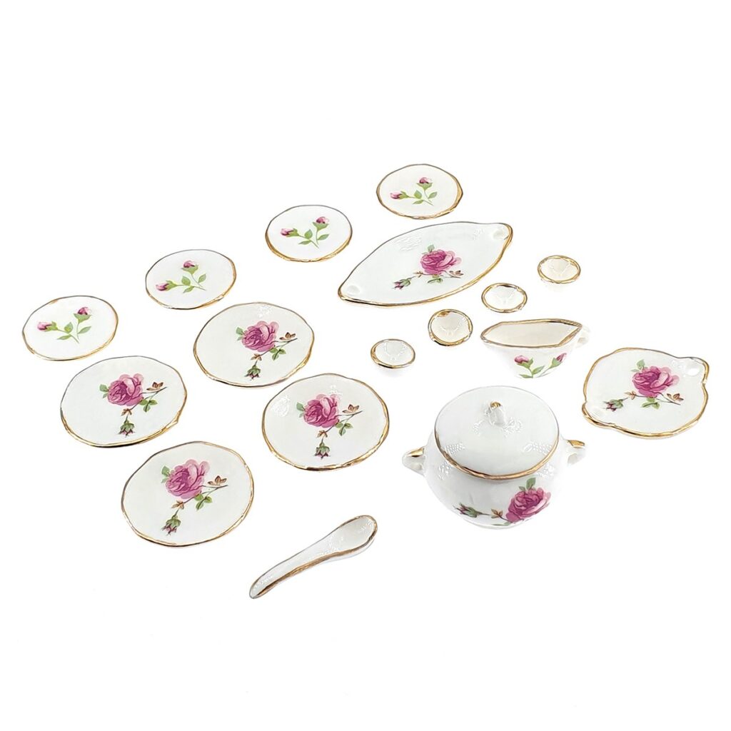 15185　Dinner service, rose décor, 17 pcs　ディナーサービス、ローズデコール、17 枚セット